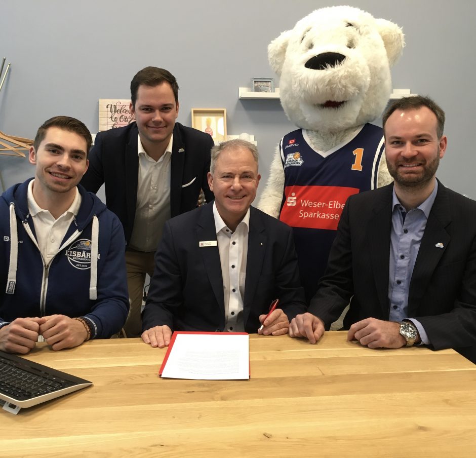 Weser-Elbe Sparkasse bleibt weiter Premium-Partner der Eisbären